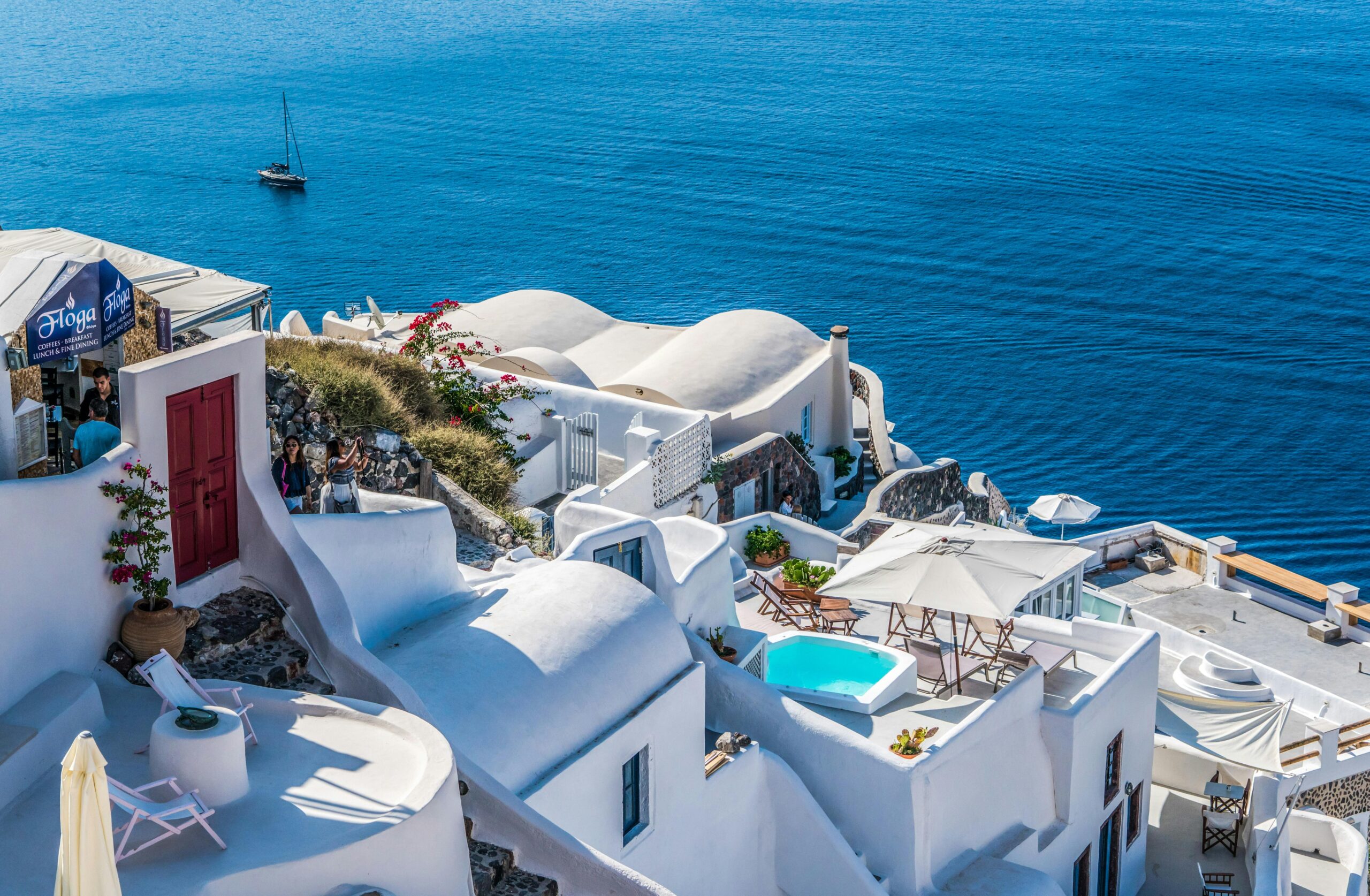 Santorini: A Dream Destination for Holidays