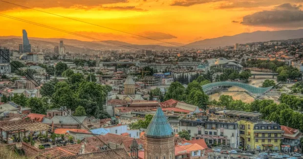 digital nomad-friendly cities with affordable living