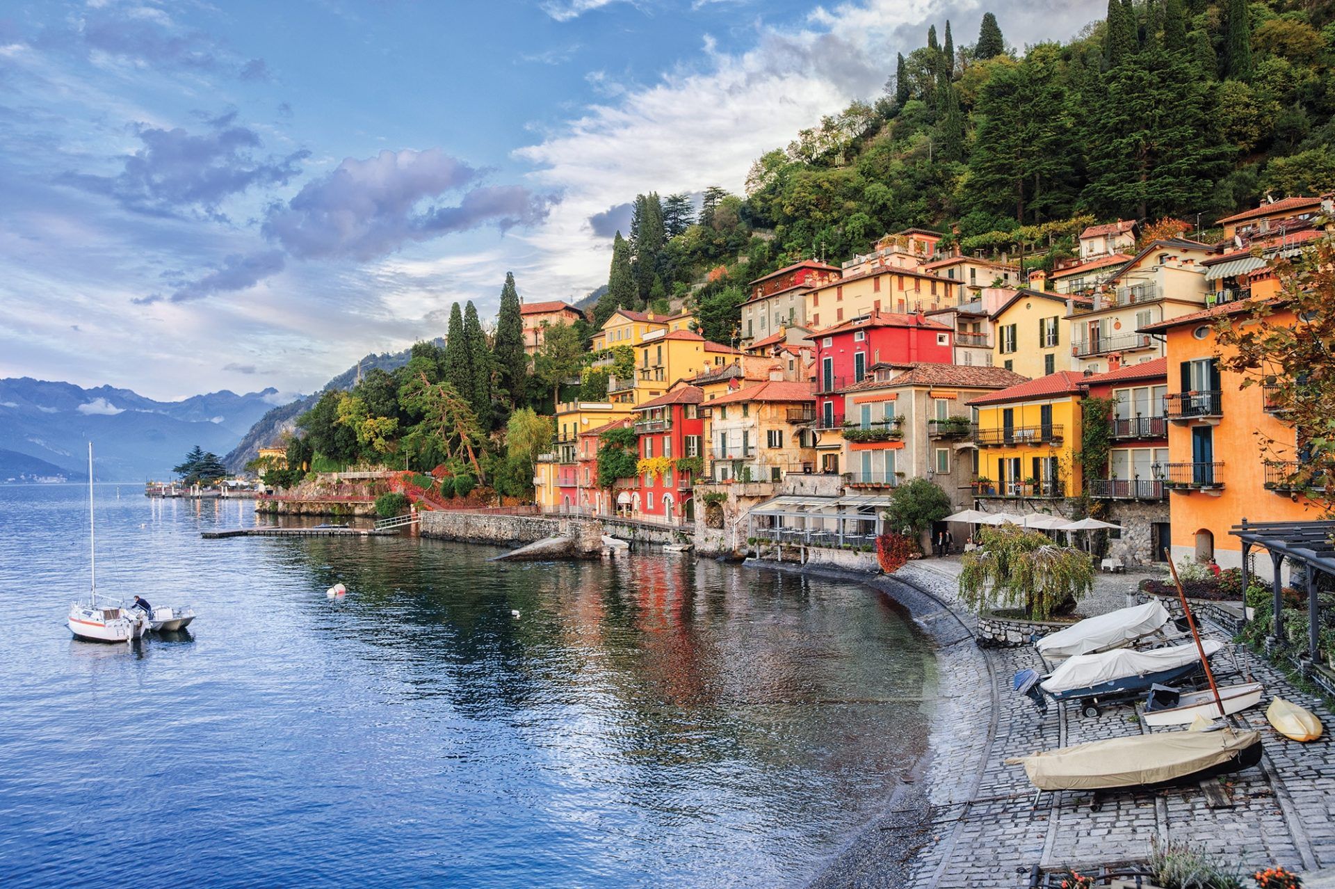 budget travel itineraries for Europe