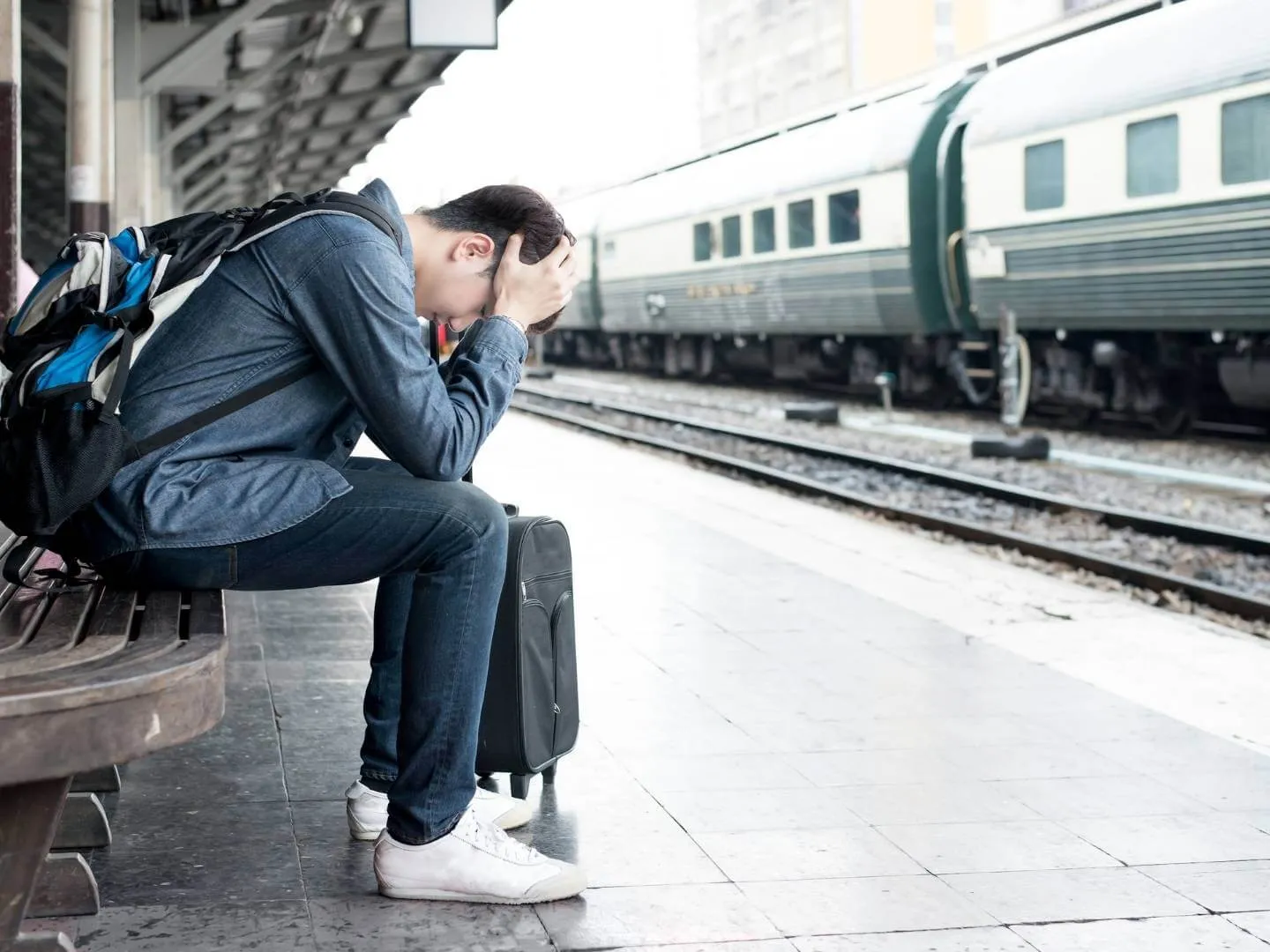 how to avoid common travel mistakes when planning a trip