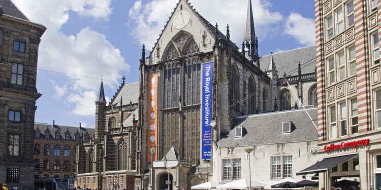 Historical Walking Tours: The Best Cities in the World to Explore on Foot
