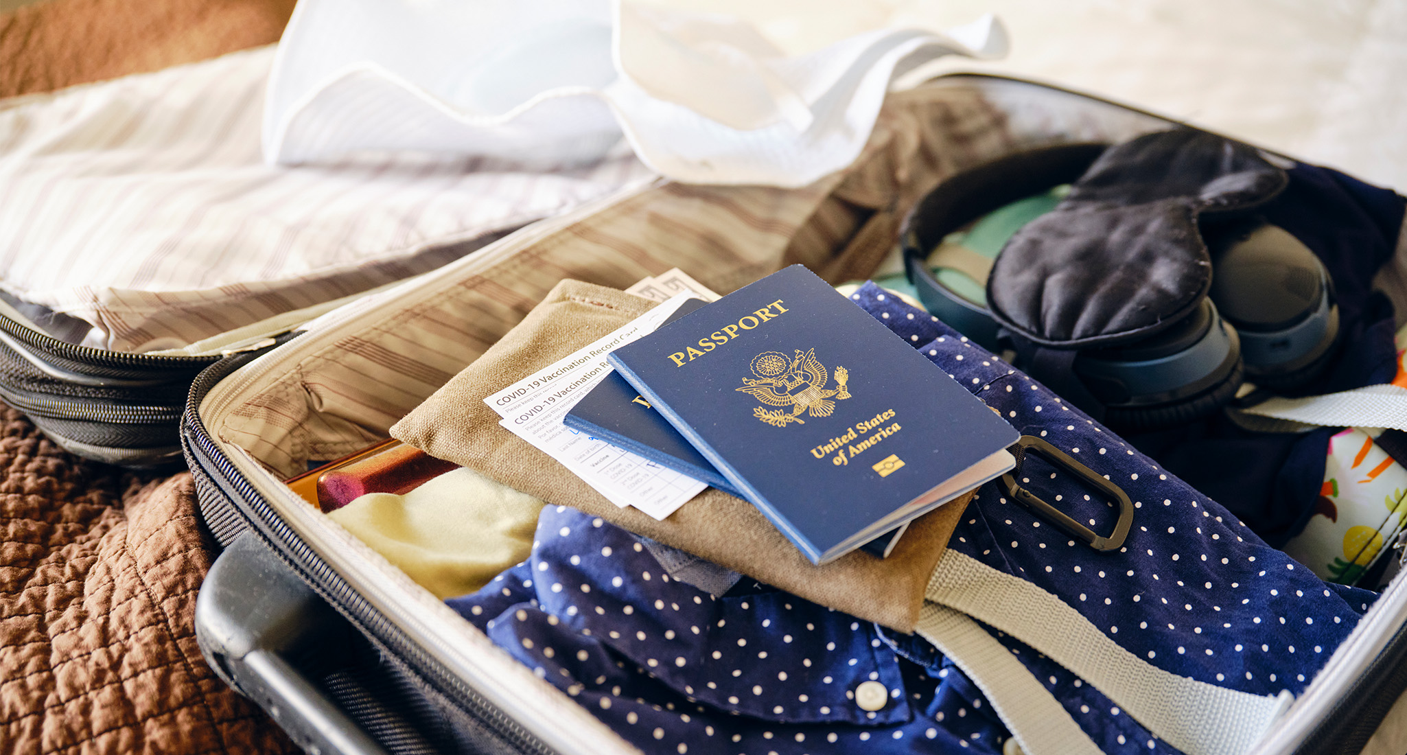 travel packing checklist for long international flights