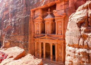 top historical places to visit in the middle east