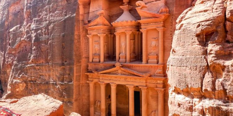 top historical places to visit in the middle east