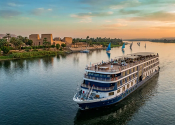 Why a Nile Cruise Egypt Experience Solves Travel Logistics