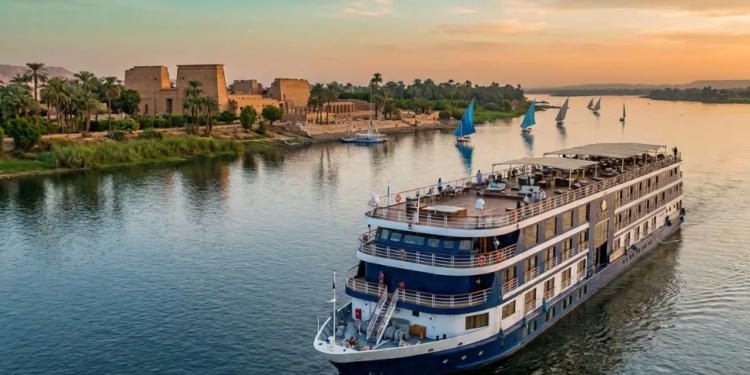 Why a Nile Cruise Egypt Experience Solves Travel Logistics