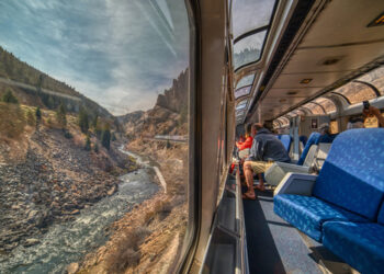 luxury train journeys around the world