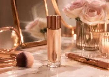 How Charlotte Tilbury Hollywood Flawless Filter Became a Global Beauty Obsession