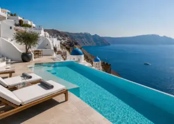 How Much Does a Luxury Trip to Greece Cost in 2026