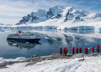 How much does it cost to go to Antarctica on a cruise