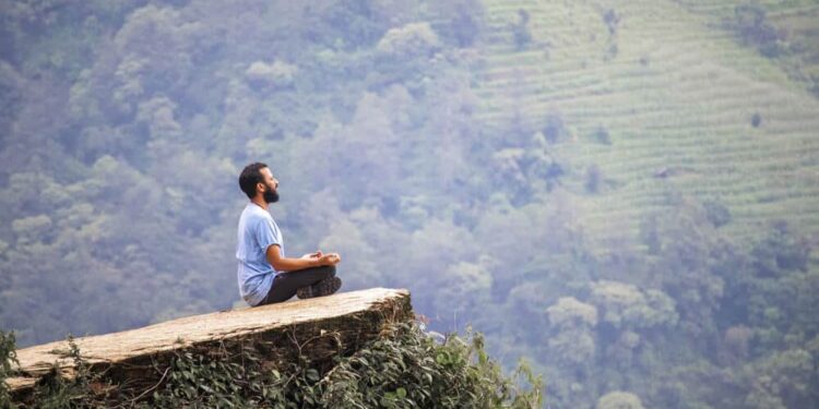 how to deal with loneliness when traveling solo