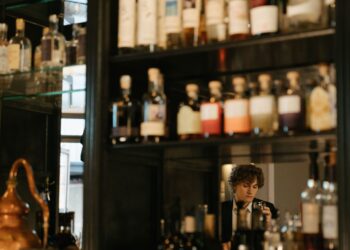 Non-Alcoholic Bars: How Drinking Without Drinking Became One of Hospitality’s Most Interesting Spaces