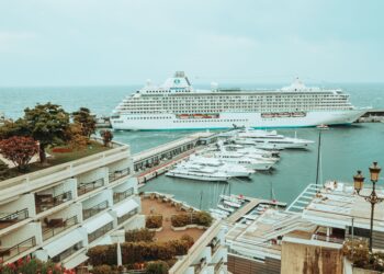 Luxury Cruises: What the Top End of the Market Actually Offers and How to Choose Between It