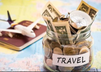 How to save money while traveling abroad